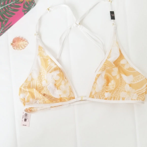 VICTORIA'S SECRET BRALETTE - Picture 3 of 6